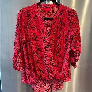 Jennifer Lopez Red and Black Wrap Blouse 3/4 Sleeve Relaxed Fit